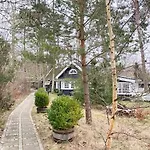 Elegant Romantic Style In Wooden Summer House Near Hébergement de vacances *